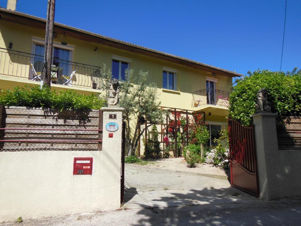 Ô Doux s'Home Lédenon Exterior foto